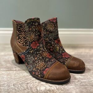 Spring Step L'Artiste Floral Melvina Bordeaux Patterned Brown Ankle Boots